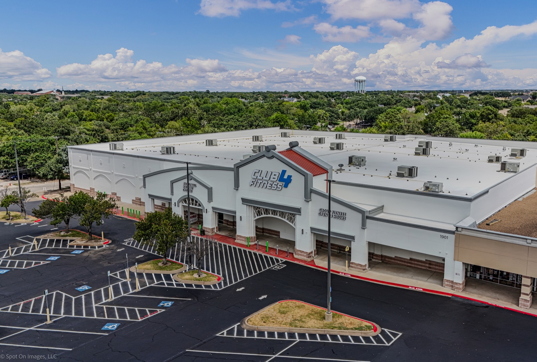 CLUB4 Fitness in Bryan, Texas, completed by Noble Construction Management